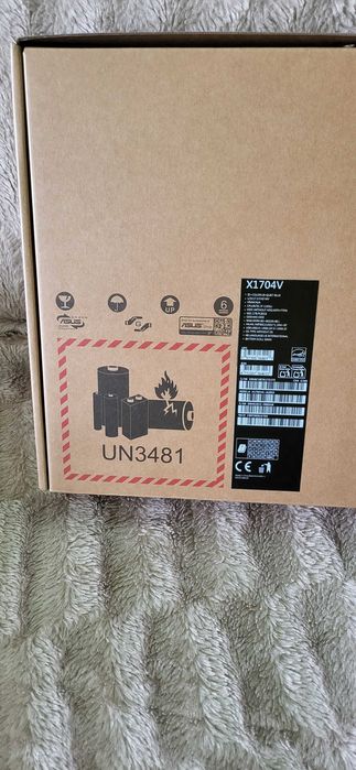 Laptop Asus Vivobook NOU i7- gen13, 17,3" full-hd, 1Tb ssd, 16 gb Ram