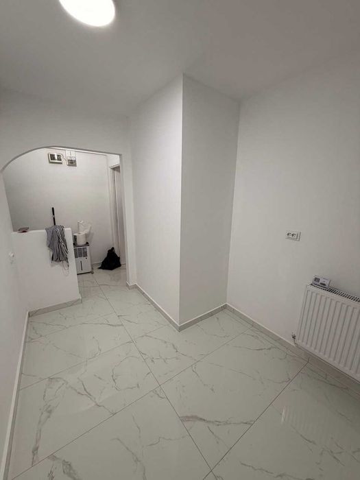 Apartament 2 camere, 45 mp, parter, Aleea Trandafirilor - ideal cabinet, birou sau salon