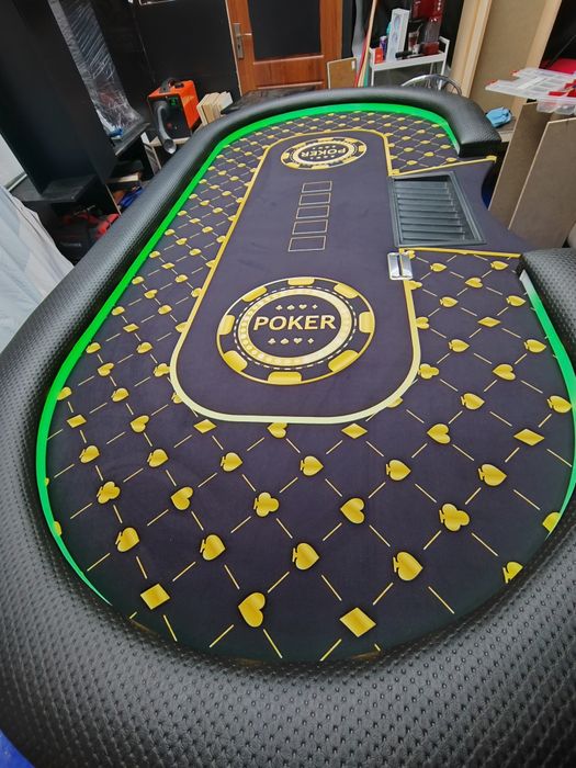 Mese de poker unice