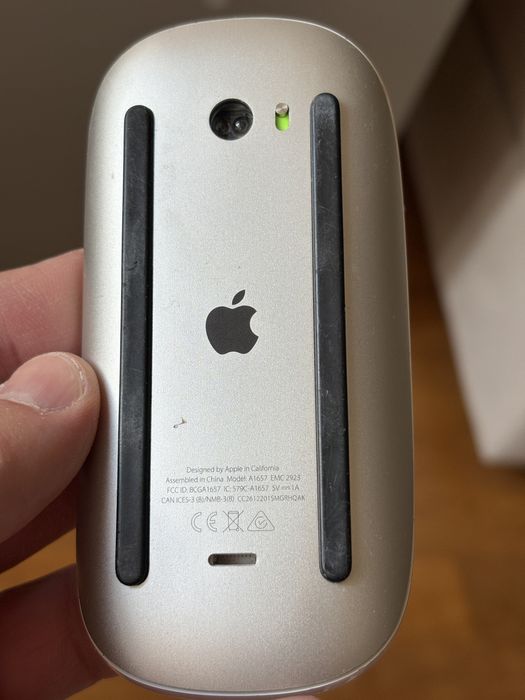 Apple Magic Mouse 2 A1657  lightning defect