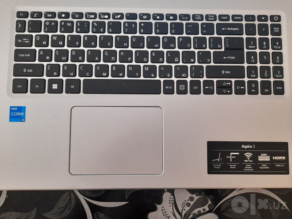 Acer Acpire 3 core i5
12-avlod
1Trb xotirasi
8gb operativniy xotira 
+
