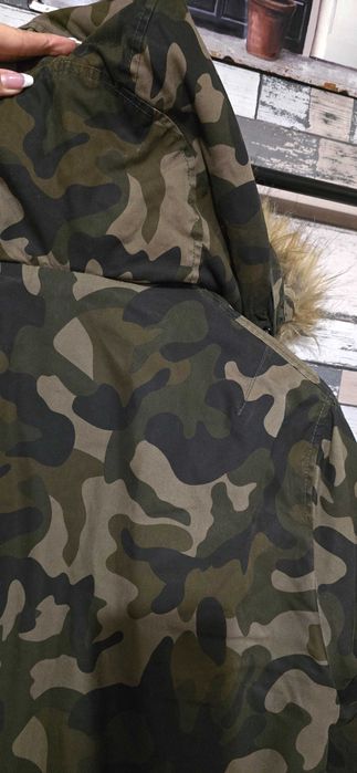 Bershka L-мъжка парка /яке (х-326)