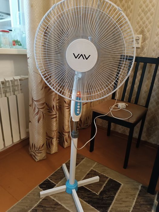 Напольный вентилятор