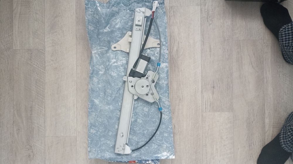 Продам запчасти, Тойота Карина Е