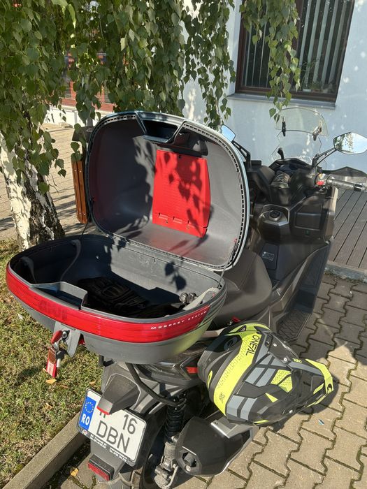 Vand maxiscuter Kymco DTX 360