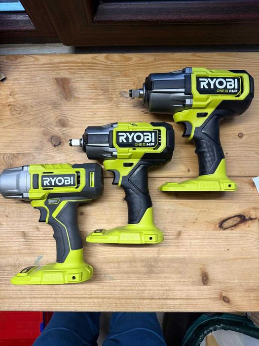 Masina de insurubat cu impact RYOBI