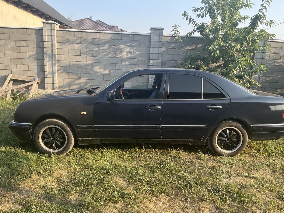 Мерседес 210 продам