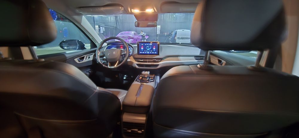 Hongqi Eqm 5 , 500 тали