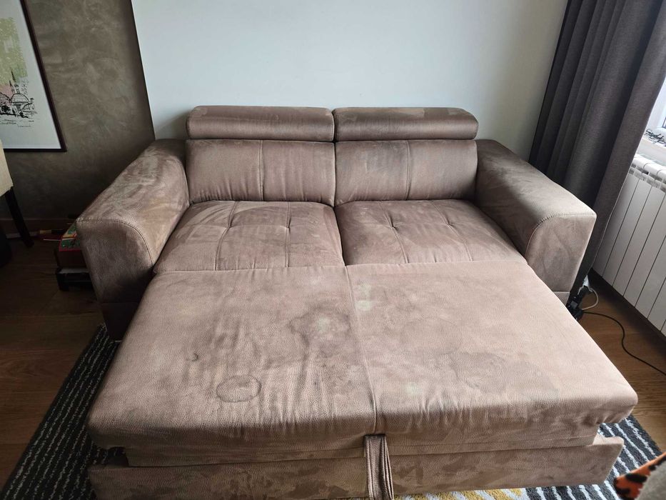 Продавам многофункционален диван модел Brisel – двойка, с механизъм
