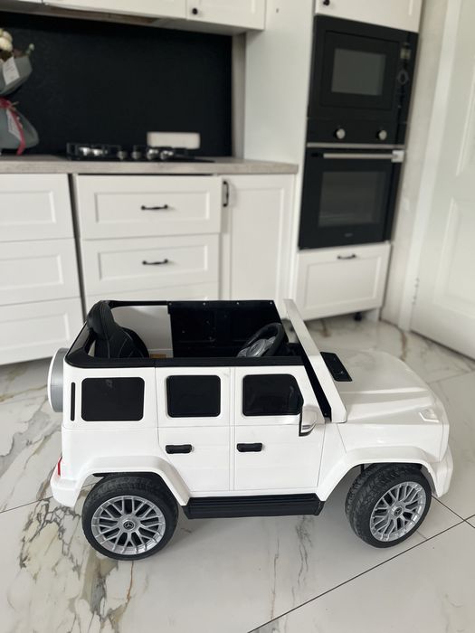 Машина детская Мерседес