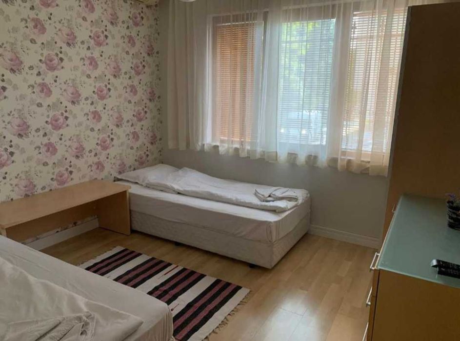 Дава се под наем Тристаен апартамент в Варна, Автогара - 92 кв.м за 847.62 € - Снимка #6