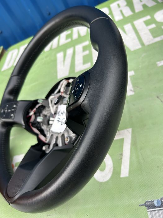 Volan din piele Mini Cooper F60 facelift 2023 in stare foarte bună