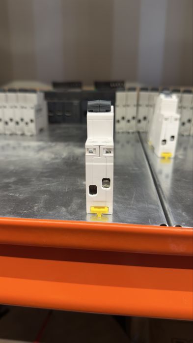 Sigurante automate Schneider Electric