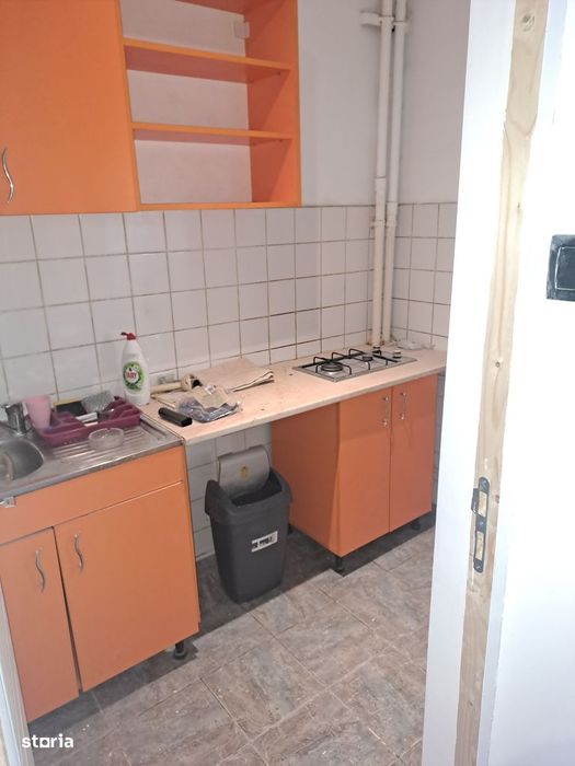 Garsonieră Brazdă,mobilată, îmbunătățită,utilată,etajul 4/10,2lifturi — fotografia 3