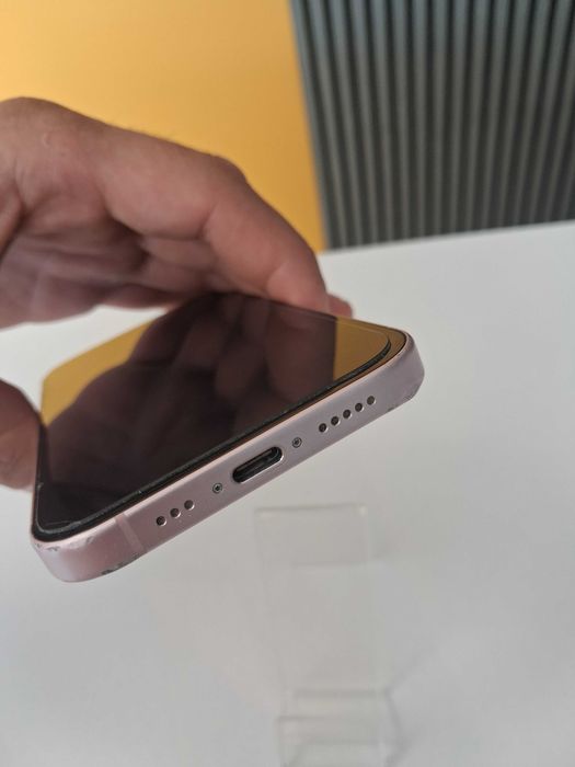 Iphone 15, 128 GB, 86% baterie, pink, second hand