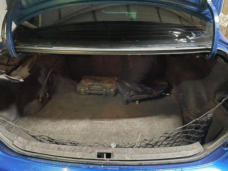 Corolla 1.8 S комплектация продам