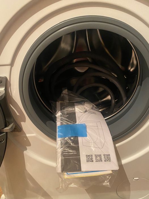 Стиральная машинка Midea