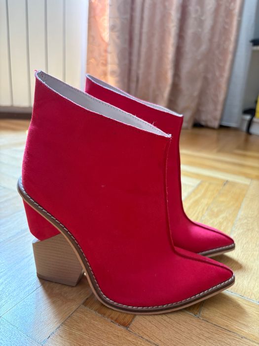 Botine cu platforma de 11 cm