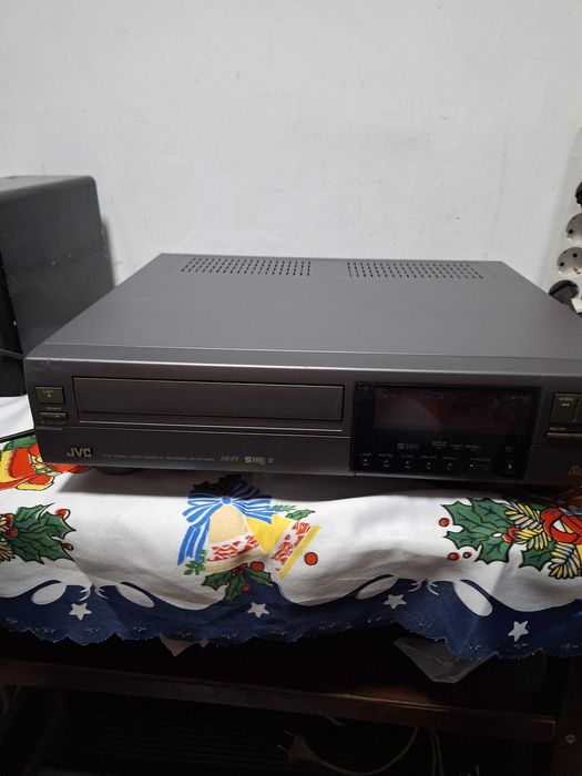 S VHS Video JVC HR-S4700 EG Made japan