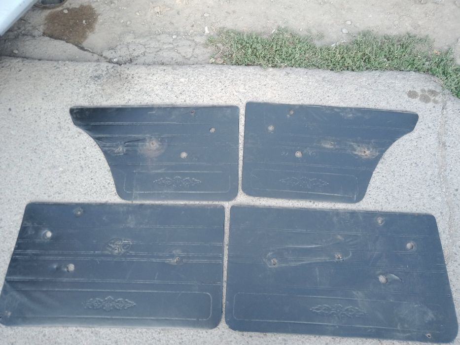 Продам дверные карты ваз 21 07