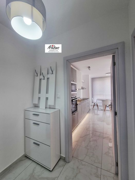 Дава се под наем Тристаен апартамент в Стара Загора, Център - 88 кв.м за 510 € - Снимка #9