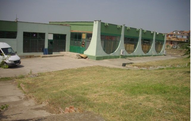 Дава се под наем Магазин в Ахелой - 600 кв.м за 2094.57 € - Снимка #4