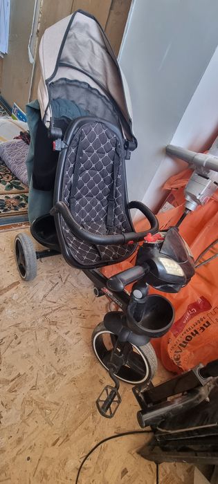 Велосипед трёх колёсный