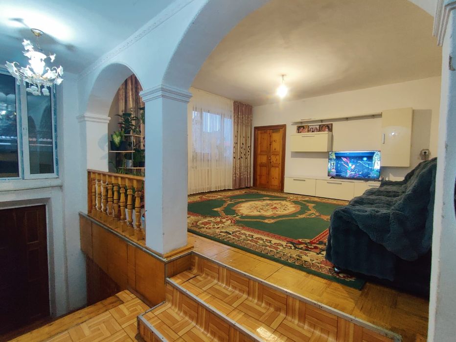 Продается дом из 10 комнат