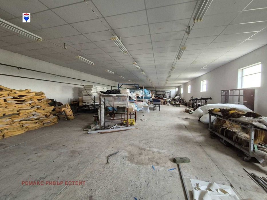 Индустриален имот за продажба с. Цар Самуил