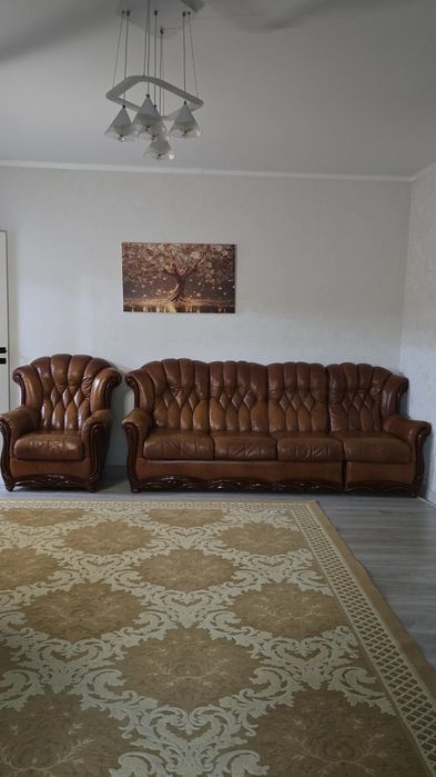 Продам диван с креслом
