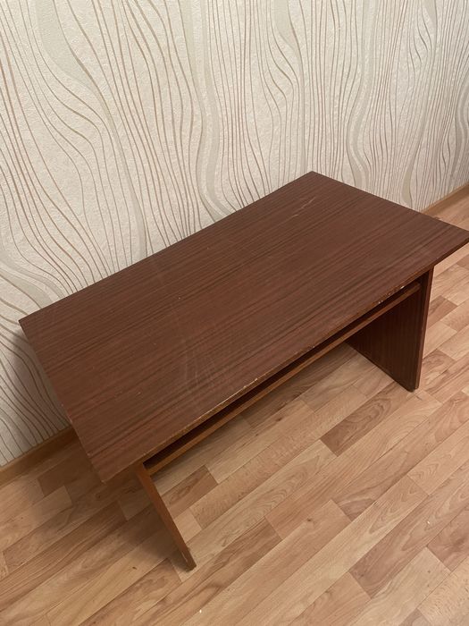 Журнальный столик