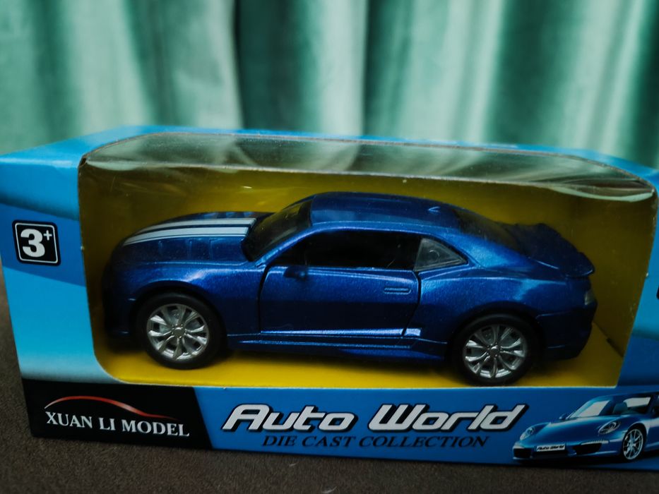 Игрушка модель машины