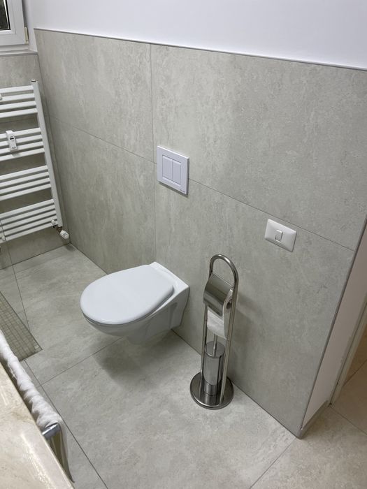 Inchiriez apartament in regim hotelier