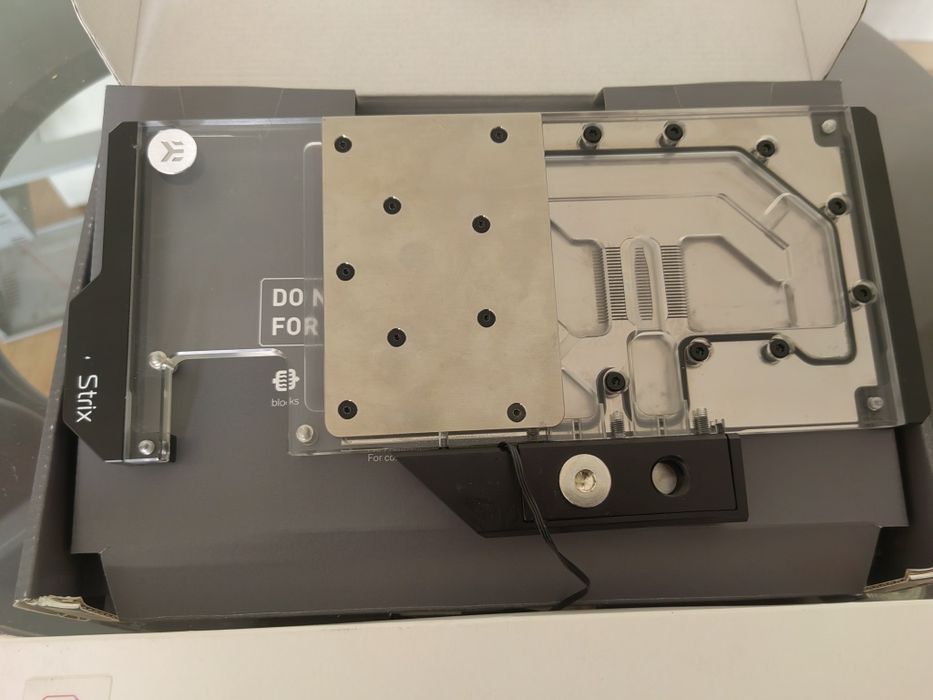 Воден блок за видео карта EK