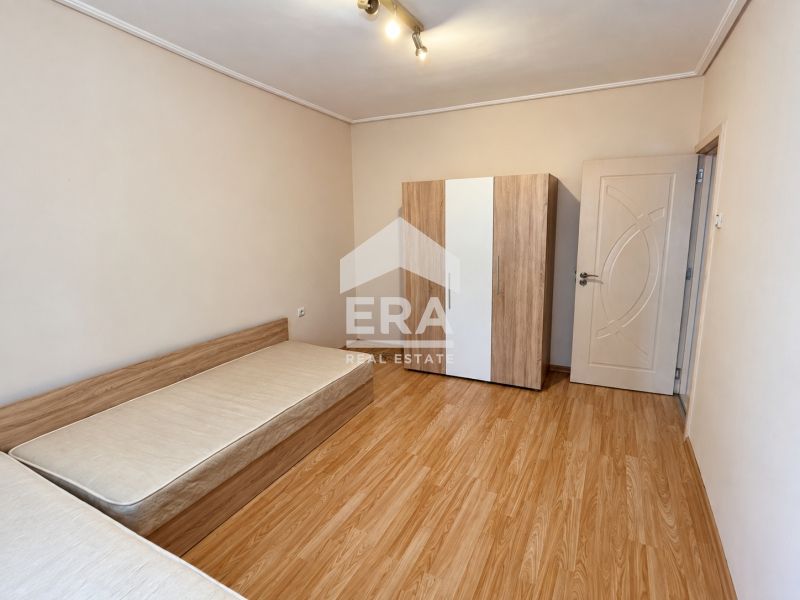 Дава се под наем Тристаен апартамент в Пловдив, Гагарин - 70 кв.м за 500 € - Снимка #8