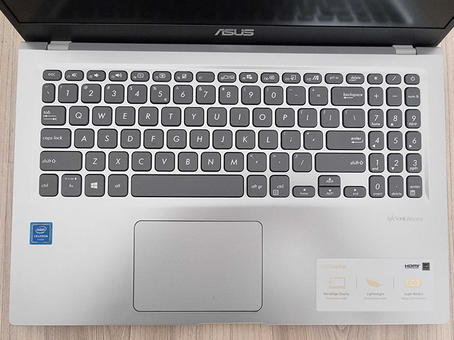 Laptop pentru școală model ASUS x515ma-ej490