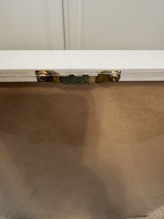 Vand tablou artistic cu rama alba