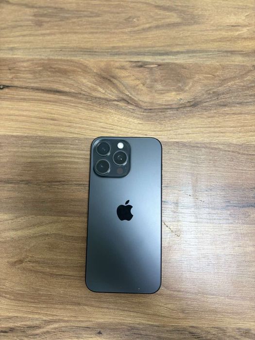 Iphone 15 pr max 256gb без коментар на цената!