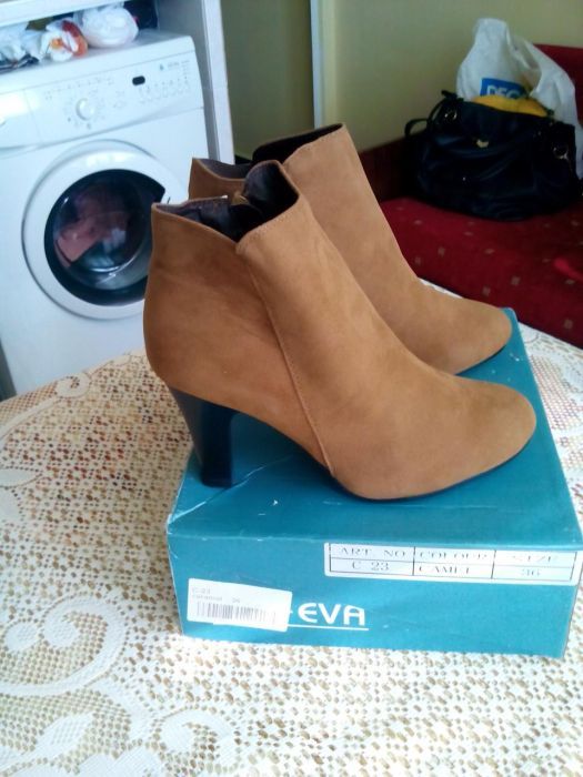 Нови боти и много красиви абитуриентски сандалети