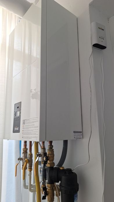 Se vinde boiler electric  50 l