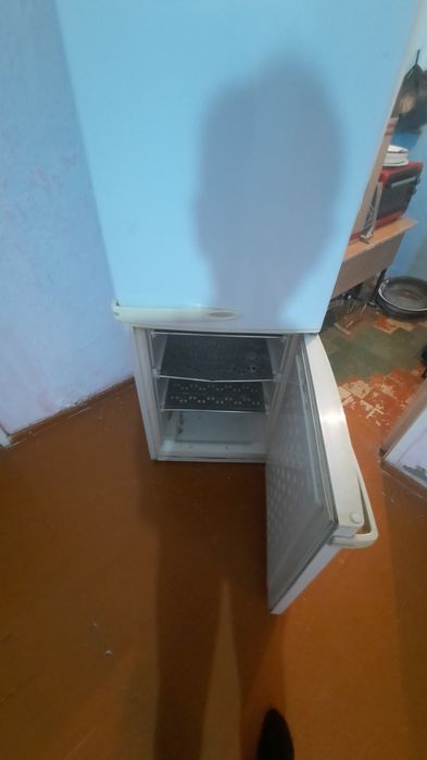 Продам Холодилник рабочий,
