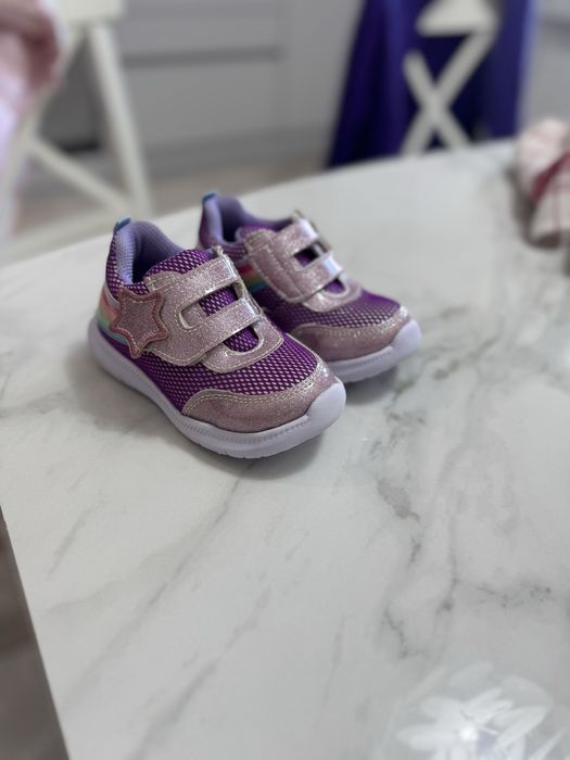 Кросовки детские размер 22