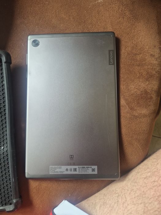 Lenovo Tab M10 FHD Plus (2nd Gen) / Модел номер: TB-X606X
