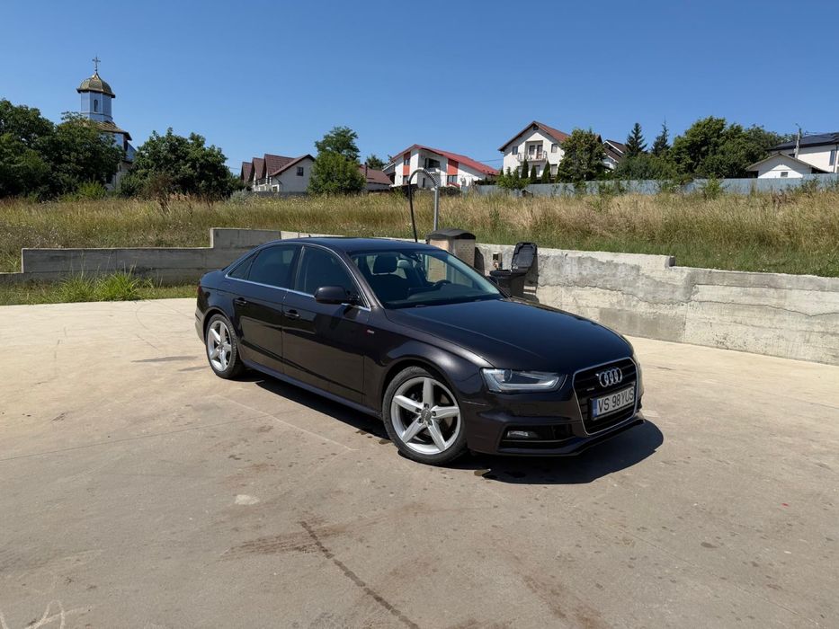 Audi A4 Sedan 2.0 TDI S tronic