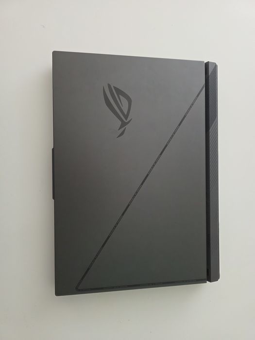 Laptop Gaming ASUS ROG Strix G18