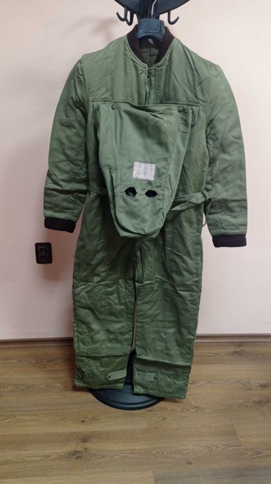 Защитен екраниращ гащеризон с подвижна качулка