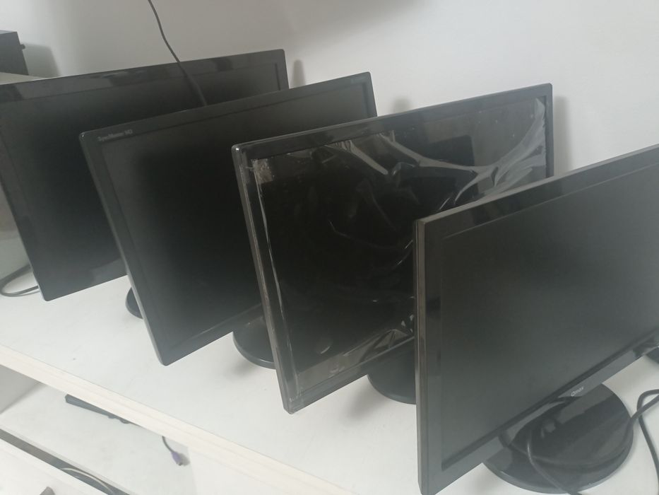 Мониторы по 7000тг.