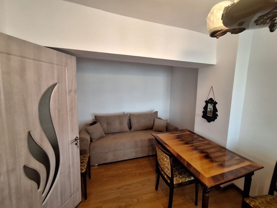 Inchiriez apartament 2 camere decomandat unirii sud