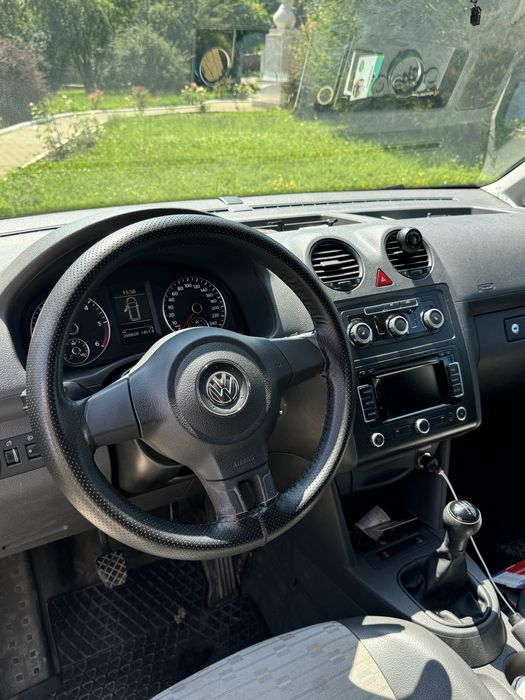 Vând Volkswagen Caddy