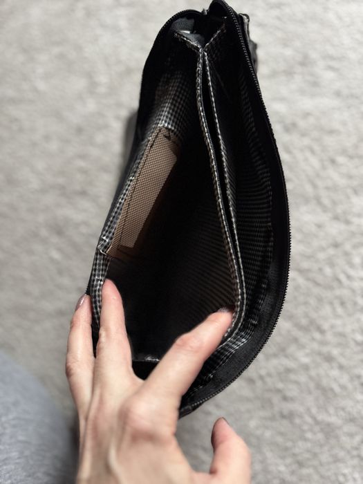 Дамска чанта с дръжка за ръката